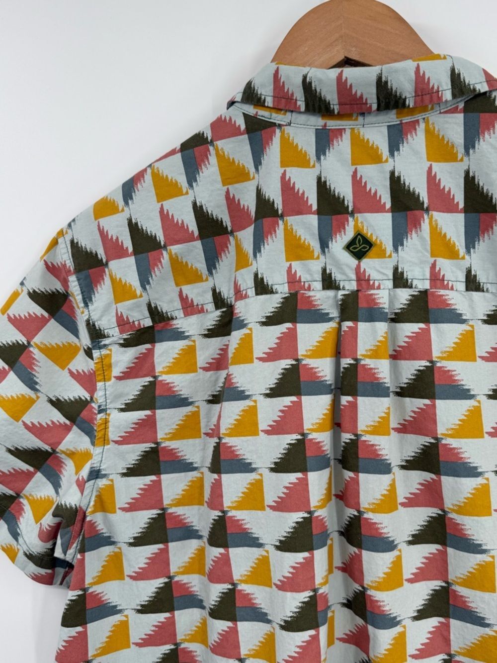 Prana Geometric Print Men's Short Sleeve Camp Shirt | Multicolor | Medium - Picture 4 of 5